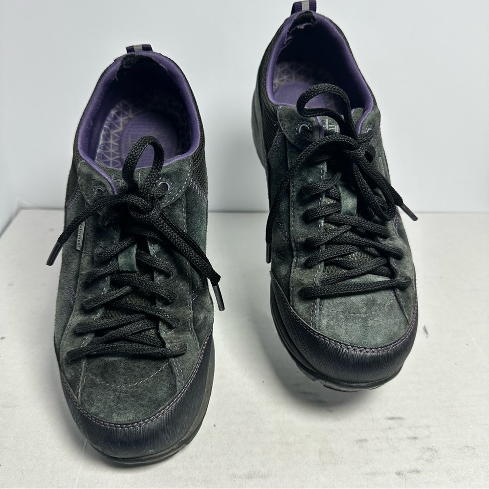 Dansko Women's Suede Waterproof Hiking Trail Shoes Vibram Sole Size EU38/ US 7.5